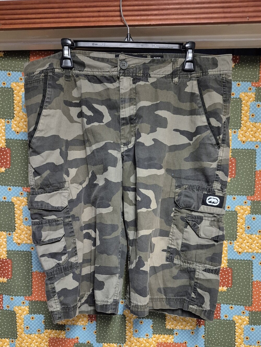 Ecko Unltd. Men's Camouflage Cargo Shorts - Green Camo